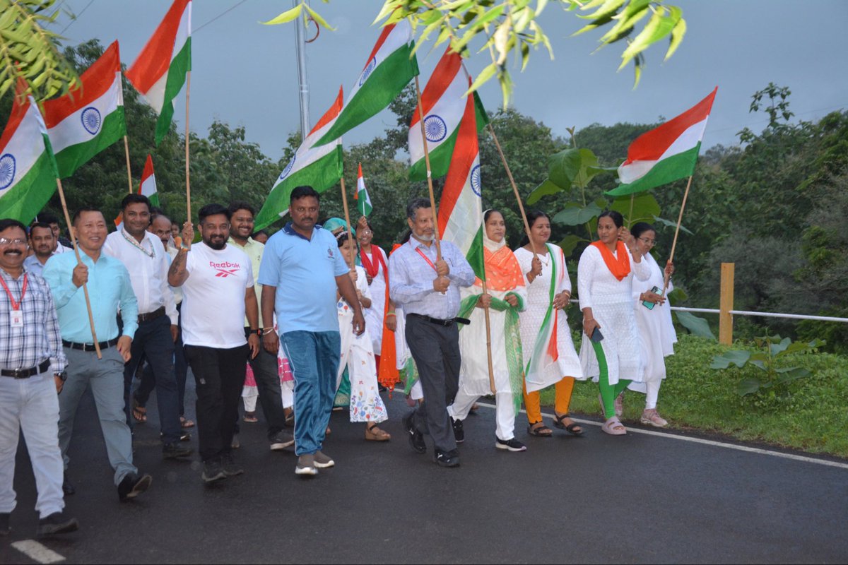 PRO_OFV's tweet photo. 🇮🇳 Tiranga Rally at OFV! 🇮🇳
A Tiranga Rally was organised at Ordnance Factory Varangaon (OFV) on the occasion of Independence Day, celebrating the spirit of patriotism, unity and national pride. 🇮🇳
#HarGharTiranga #IndependenceDay #TirangaRally #OFV https://t.co/fbdU0wlYtx