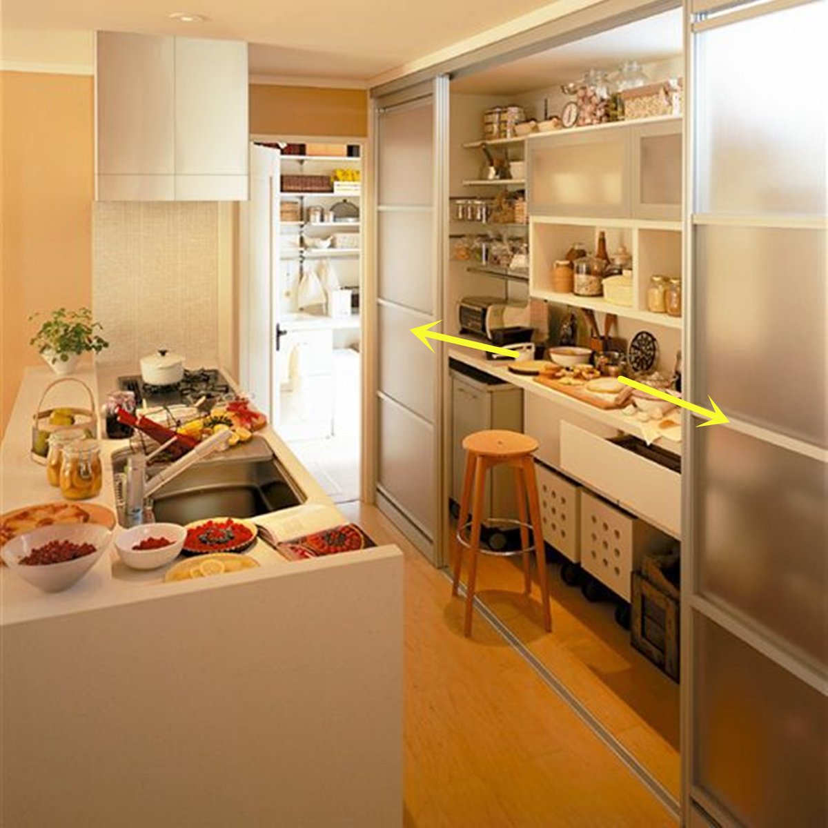 paulotale's tweet photo. Just had a late-night snack that wasn’t on my diet plan, and now I’m here, grinning at the fridge like I just pulled off a tiny, perfect heist. https://t.co/3sDoh5o6dN