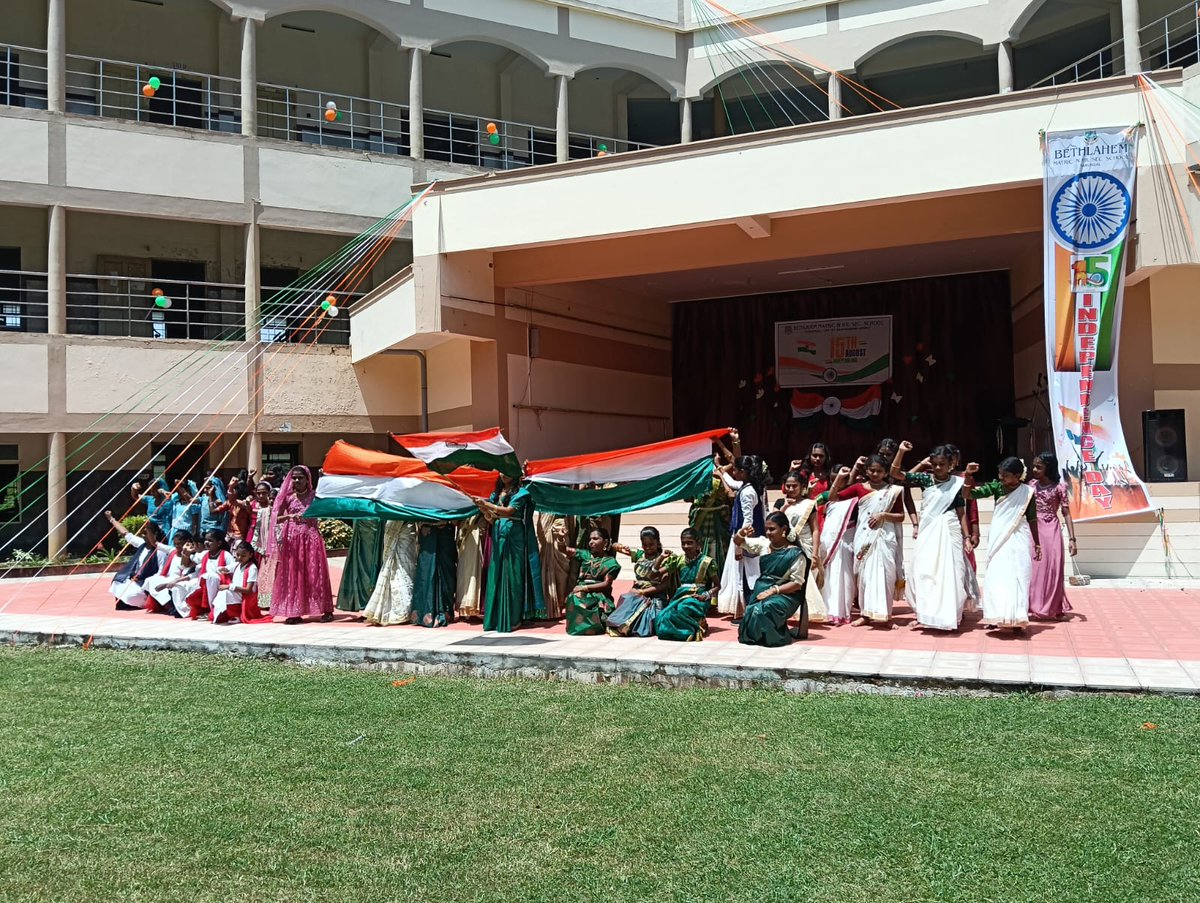 bms_karungal's tweet photo. Independence Day https://t.co/LGj7O5Dte6