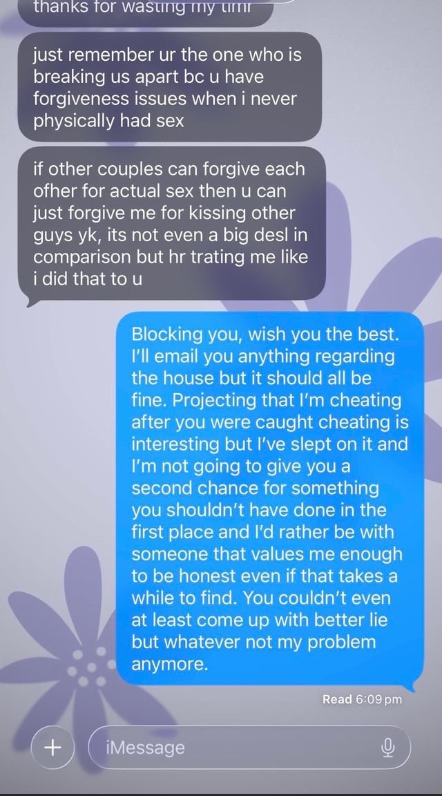 itsKvngWhillz's tweet photo. I think my gf might be cheating on me💔 https://t.co/nmEVvDWlwm