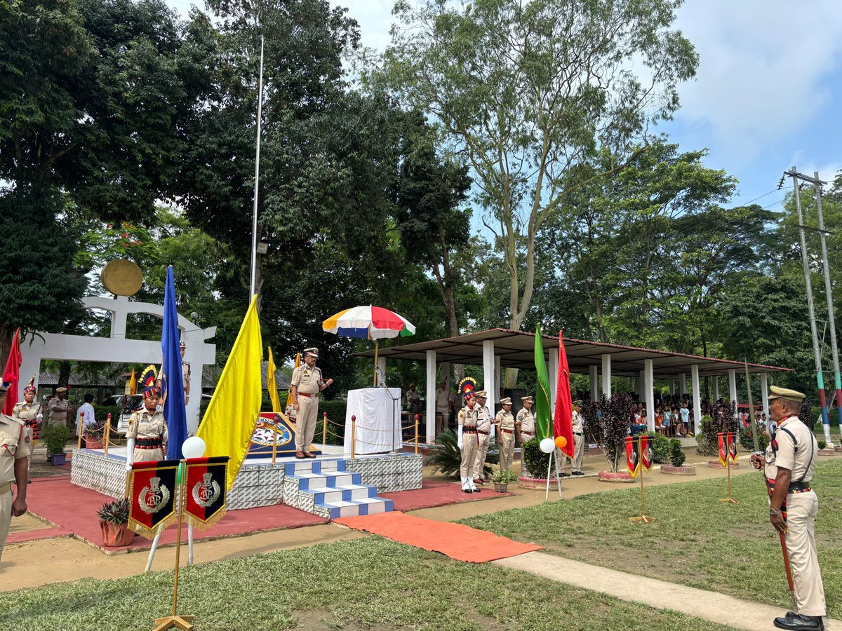 2ndapbn's tweet photo. 🇮🇳 The 80th Independence Day was celebrated today at 2nd Assam Police Battalion, Makum, jointly with 6th Commando Battalion, with active participation of officers and personnel of both Battalions 🇮🇳
@CMOfficeAssam
@assampolice
@DGPAssamPolice https://t.co/MNS3w7zUR6