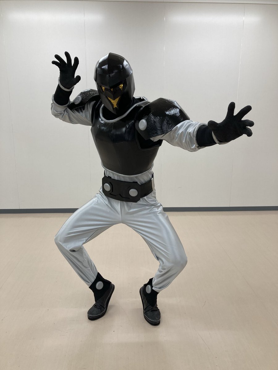 EXEATER_GABITO's tweet photo. アンダースーツを新調した戦闘員！！

黒一色じゃなくて銀色ベースにしたのでだいぶ視認性が上がって良くなったぞ！ https://t.co/myhFWKzcPy