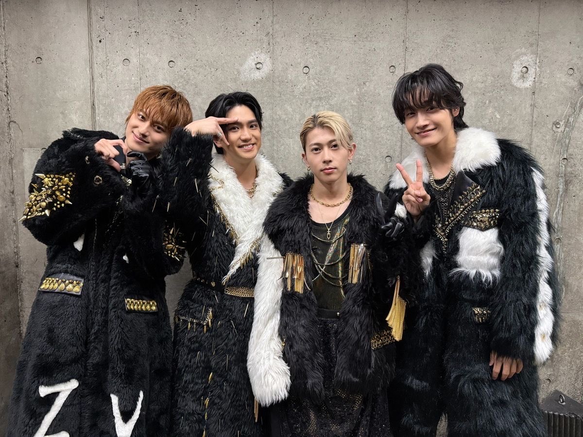 ml4nt's tweet photo. Johnnysアイドルでありバンドマンでありちょこちょこ芸人のAぇ! groupが大好きなんだ。 https://t.co/1trp9HHwZ6