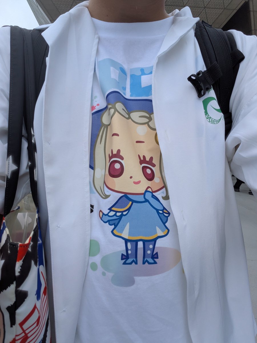 muttskater's tweet photo. コミケイングリッドTシャツで参戦してた https://t.co/N8OhZEDMu7