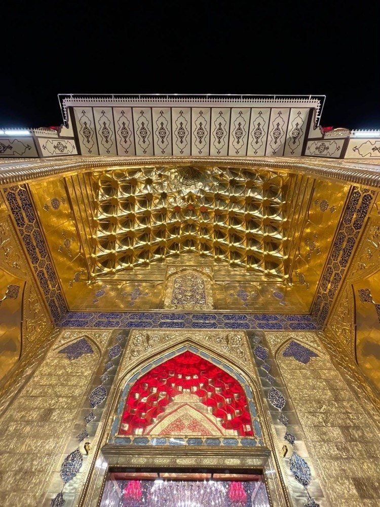 IRAN5o's tweet photo. از نظر شما قشنگترین جای جهان کجاست؟؟

 خودم که میگم نجف :))❤️‍🩹 https://t.co/irusecwze3