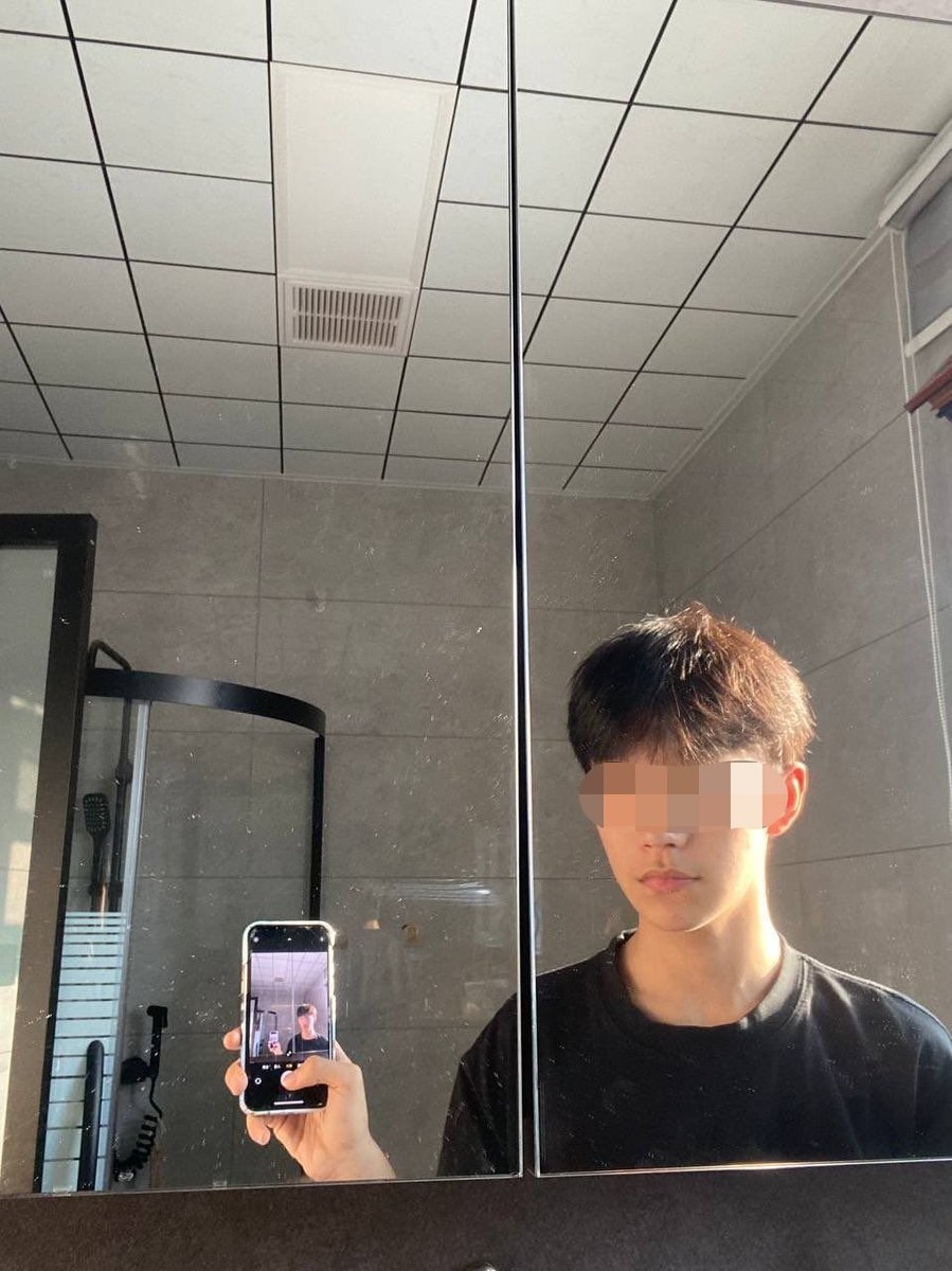 DZM08519's tweet photo. 人前装的再文静再帅 ，私下还不是乖乖的被老子戏耍洗脑 崩坏 恶心 变畜生 变成一个随意曝光的母狗(点赞 转帖 关注 私信领原图) #无脑傻逼 #丑化 #反差 #坠落 #直S #曝光 https://t.co/84N9MWkxI7