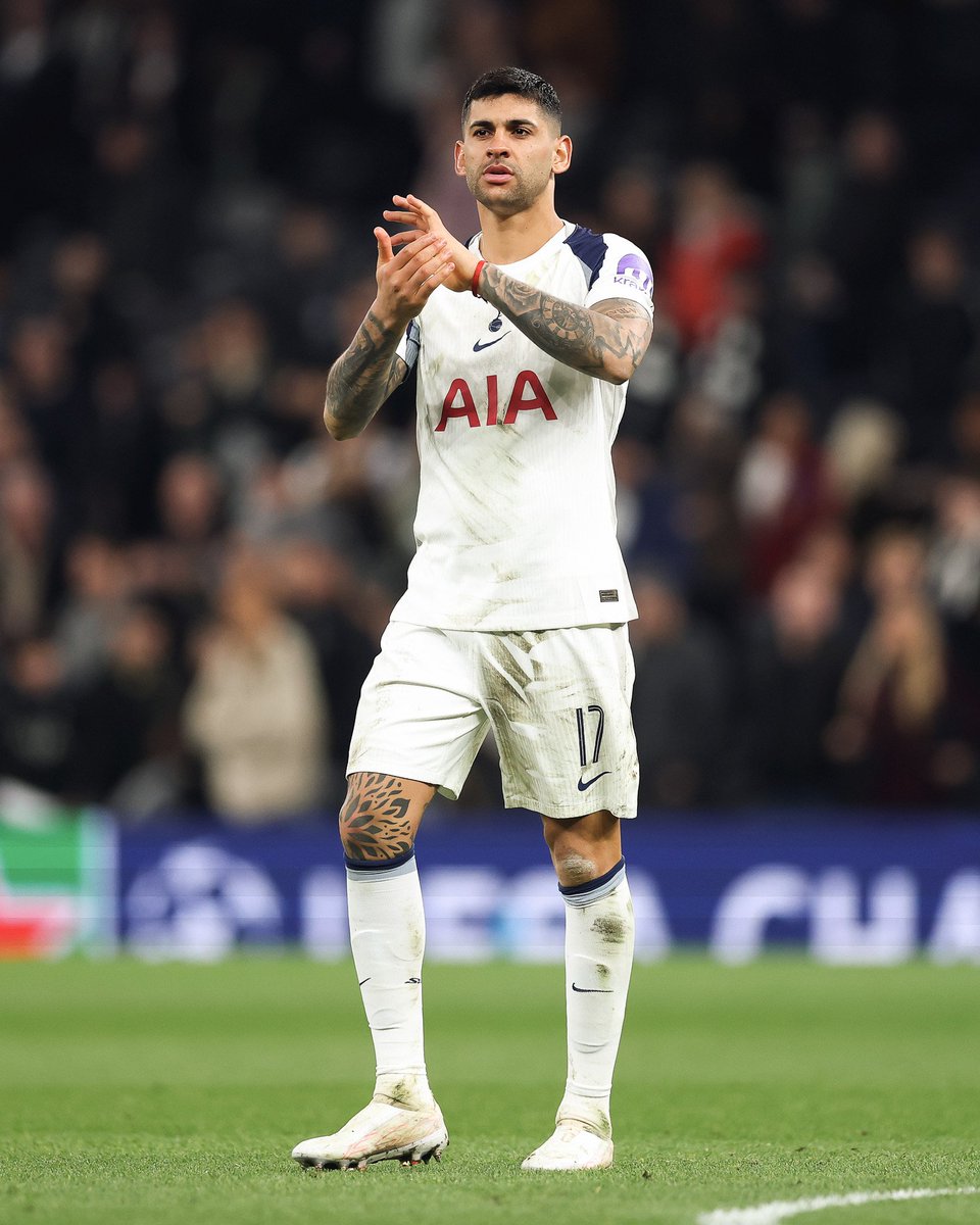 rodrigo_marciel's tweet photo. 🤝 Cuti Romero es muy buen fichaje del Atleti. Hay dos cosas que pueden marcar su paso por LaLiga: tendrá que controlar esa tendencia a jugar siempre al límite y conseguir que las lesiones le den una tregua. Pero futbolísticamente hay pocas dudas. Central de jerarquía, agresivo, competitivo y con personalidad para mandar atrás. El Atleti llevaba mucho tiempo sin incorporar un defensa con semejante aura de jefe. Aroma a Godín.