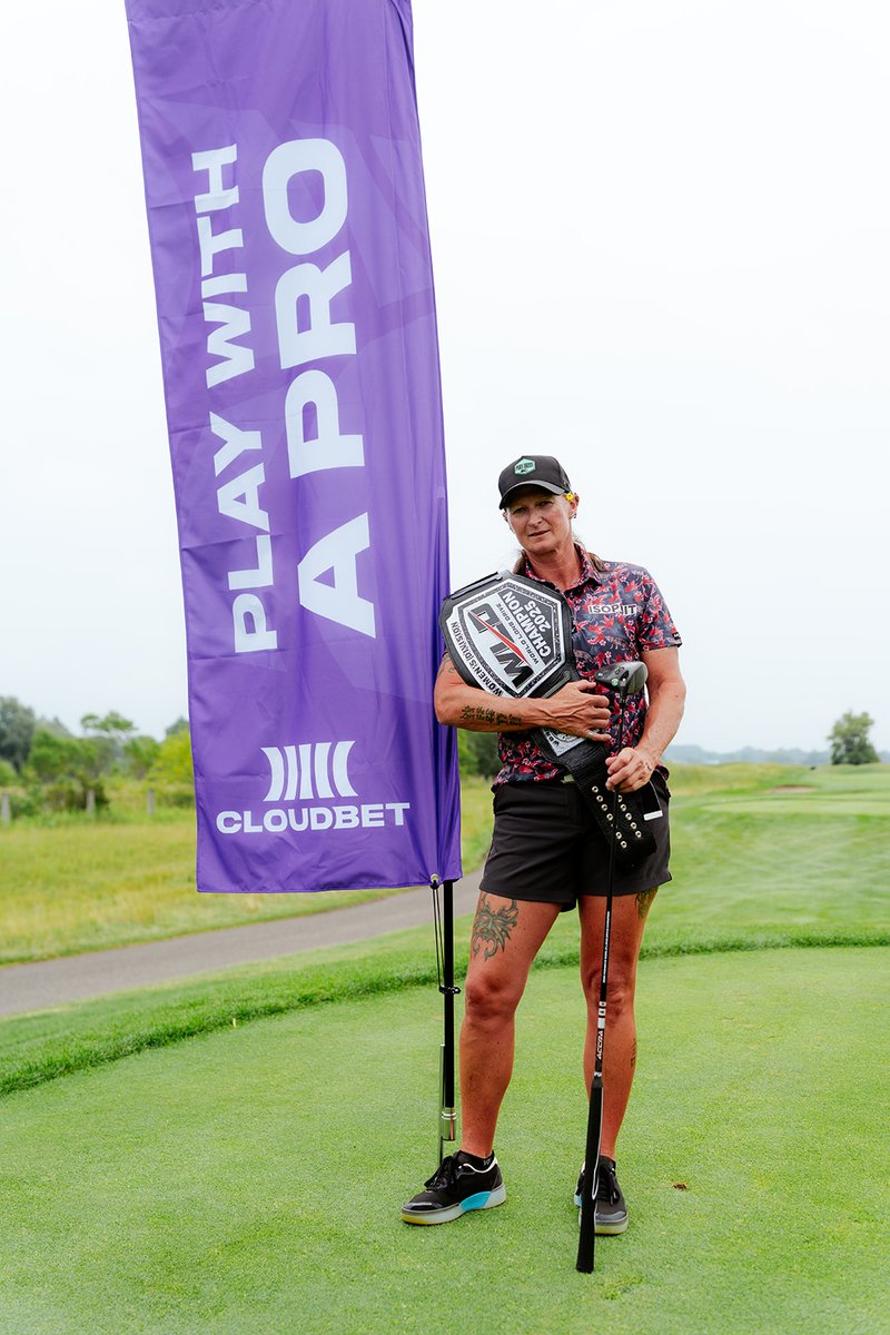 Cloudbet's tweet photo. We took over TPC Toronto Osprey for the first-ever Cloudbet VIP Golf Invitational, bringing together existing VIPs, friends, and new faces for a full day of world-class experiences. 🇨🇦

We had:
• Trick shots from PGA pro @toddkgolf 🪄
• Monster drives from World Long Drive Champ Kelly Rudney (406 yards! 💣)
• Hangouts with Toronto Blue Jays legend @KPILLAR4  ⚾️

Nothing beats connecting with our community off the screen and in real life.

Where to next? Drop your city recommendations below! 👇