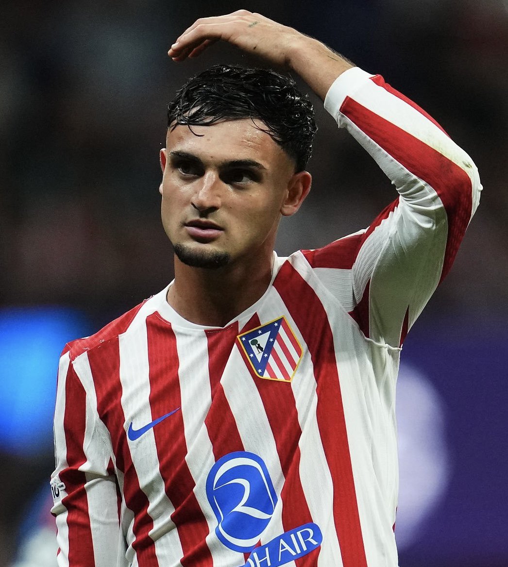 afcstuff's tweet photo. 🚨 @FabrizioRomano: “Arsenal are still looking for a centre-back. They made some calls for Marc Pubill (23) over this week, but the player is NOT for sale, Atletico Madrid have no intention to sell, so it’s a non-story at this stage.”

“In the last 24 hours, Jarell Quansah (23) emerged as a new option. From what I understand, Arsenal made contact with Bayer Leverkusen in recent hours. The answer from Leverkusen was they do NOT want to sell the player, so they rejected the approach. Let’s see if Arsenal will try again in the next days.”

“The other name to keep in mind for Arsenal remains Ezri Konsa (28). He is very appreciated, Arsenal are considering the player, they have had the player on their shortlist for some time.” 🕵️‍♂️