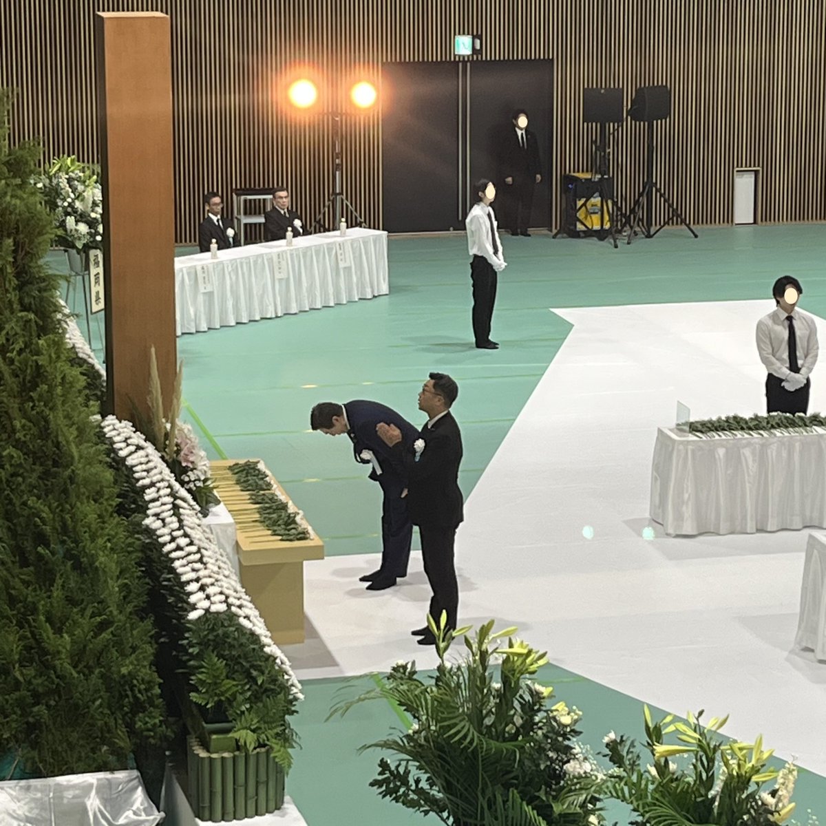 Image for the Tweet beginning: 令和8年度福岡県戦没者追悼式。
戦争で亡くなられた方々の無念に思いを致す。
長崎原爆で亡くなった伯父の無念に、原爆で亡くなられた方々の無念に、今なお後障害と生きてご指導下さる被爆者の皆様に思いを致す。
空襲で亡くなられた方々の無念に思いを致す。
二度と戦争はしない。核兵器反対を誓う。 