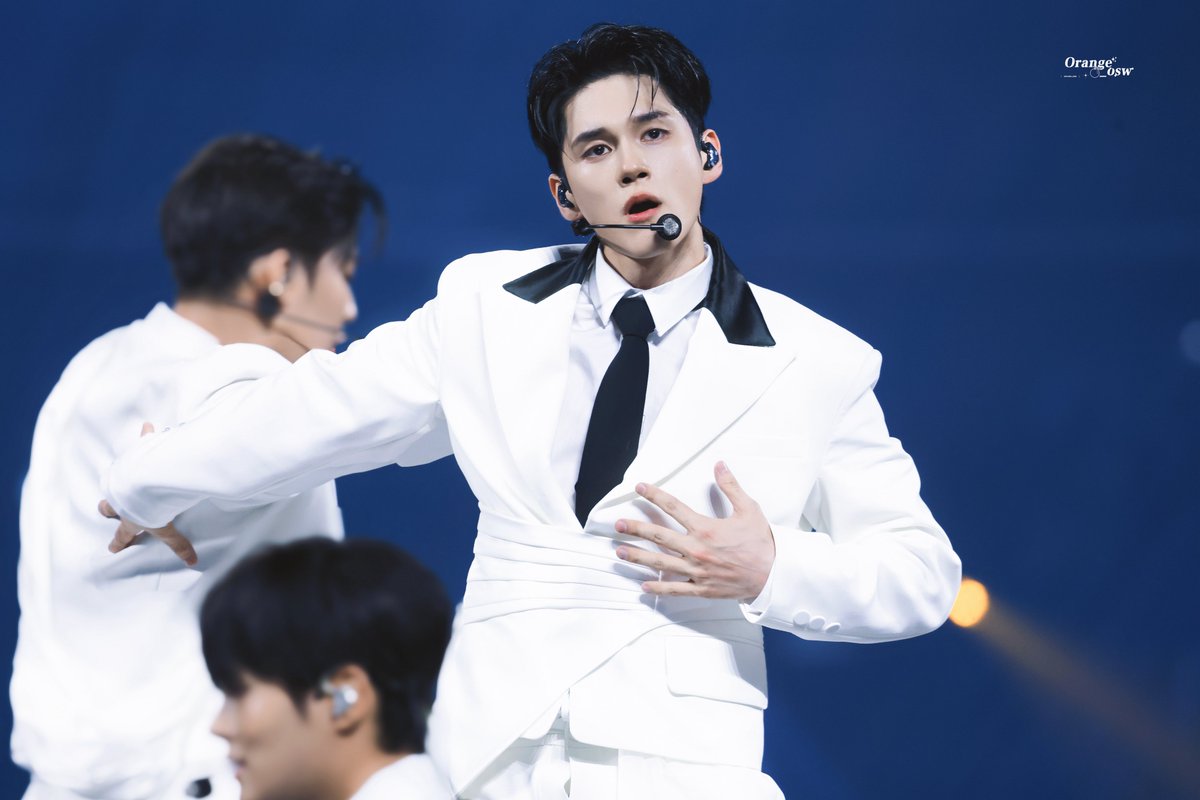 Orange_osw's tweet photo. 260815 KCON LA
#옹성우 #ONGSEONGWU #องซองอู #WANNAONE https://t.co/Hz7yXbSyl8
