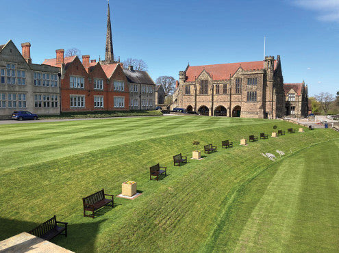 alchemistproje5's tweet photo. @JeremyClarkson This is Jeremy’s private school - Repton, fees £58,125 per year. 
Jeremy didn’t need A levels to get a start in life like you. https://t.co/fACTWEeRbb