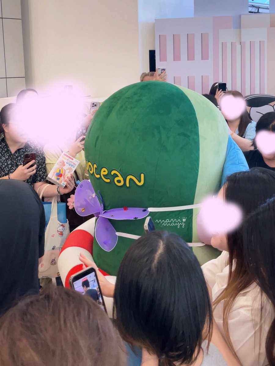 Manimanida89's tweet photo. วันนี้ม๋าไก่ของยายมีปีก แล้วบินๆ ได้ด้วยนะ 

AVOCEAN ROAD TO POPSTAR  

#CharacterFestThailand2xGMMTV
#AVOCEAN https://t.co/aHnuu1l2Q0