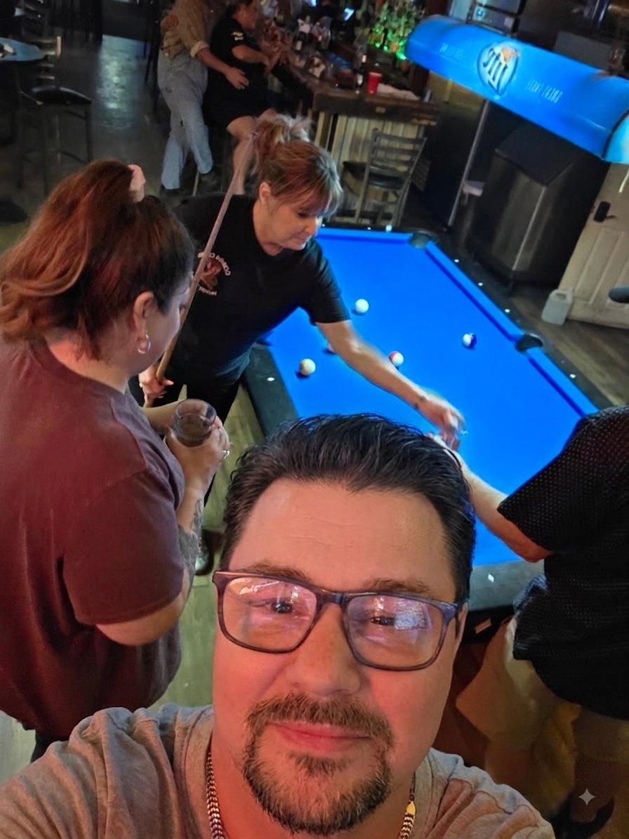 Charlie_Ruby1's tweet photo. Me and my lady out playing pool... https://t.co/zt5yusaldJ
