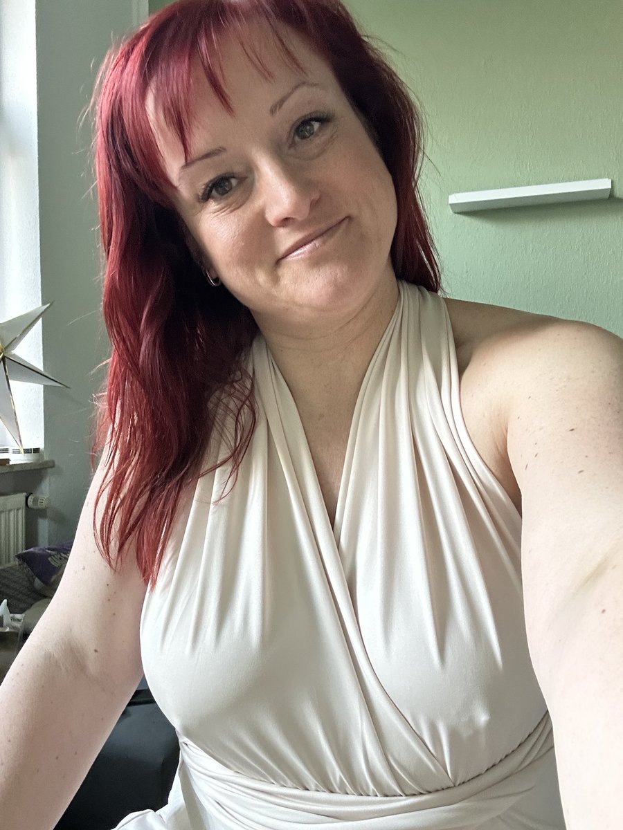 Christine517v tweet picture