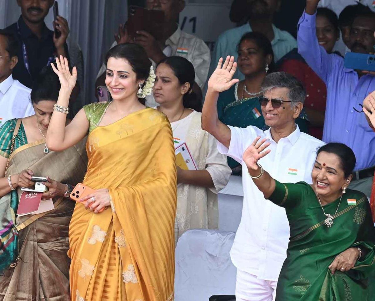 Mithun12257631's tweet photo. No amount of negativity can shake her spirits.

She is truly an iron lady @trishtrashers!

So proud to be your fan! ☺️

#trisha #IndianSovereignty #CMJosephVijay‌ https://t.co/PC0WUJZIh3