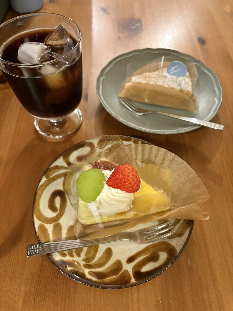 nao_cola's tweet photo. 焼肉食べて、ケーキ食べて https://t.co/LW2HQoXOOp