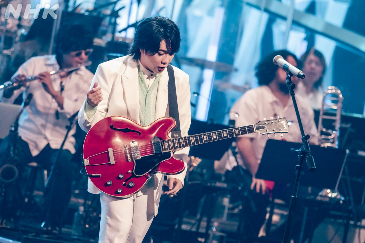 nhk_kouhaku's tweet photo. NHK夏の音楽祭 
#うたであえたら 2026🎵
🩵 NOW ON AIR 🩵

🎤#大森元貴
「メメント・モリ」

🔽ここからすぐに見られます
https://t.co/wEcjBxADft

司会も、ミセスも、ソロも‼️

多くのリクエストに応えて初披露🍏
大切な人を思い浮かべながら…お聴きください✨️ https://t.co/fPCAT1f8sW