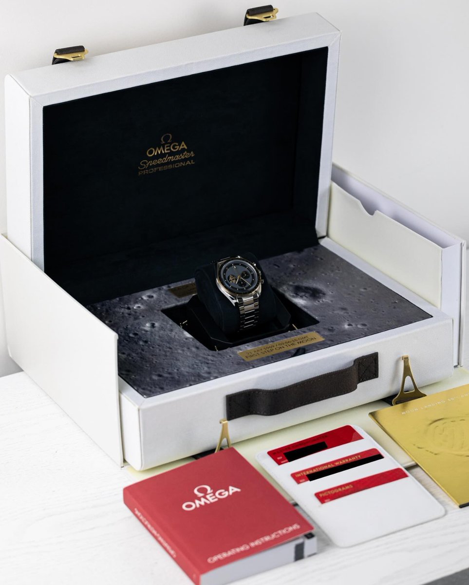 ManZonex's tweet photo. Omega Speedmaster Apollo XI 50th Anniversary https://t.co/ZfcBdjP18b