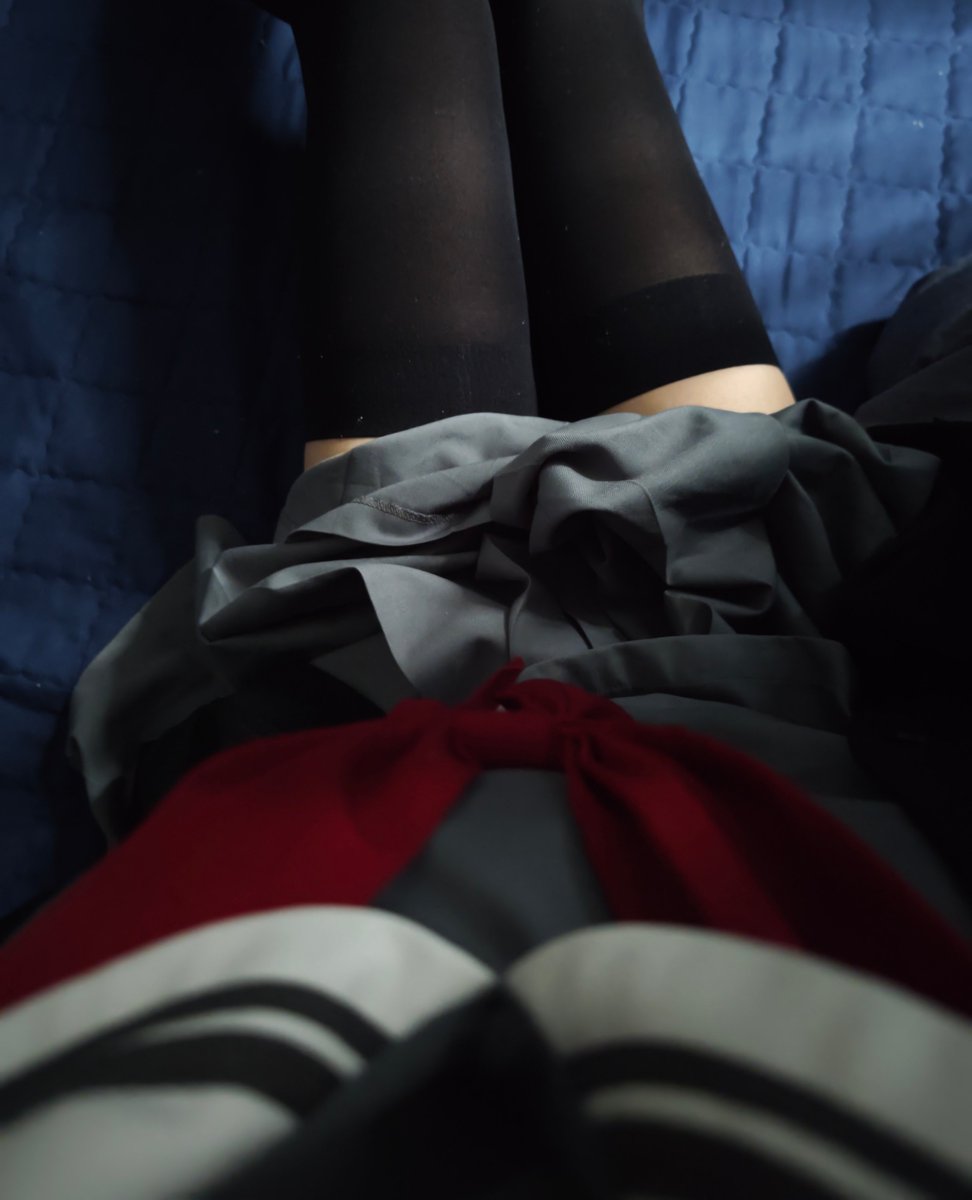 jinsoshiro's tweet photo. 真冬原来会在网上发这些吗
#朝比奈真冬 #prsk_cos https://t.co/yZPyPThY43