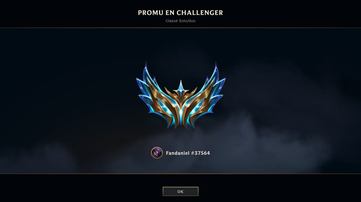Mywtheking's tweet photo. J'ai repris le jeu il y a environ 2 mois. Ça aura été plus difficile que prévu d'avoir le chall cette saison pour moi, et je vais vous expliquer pourquoi.

1/ L'Aegis, quand tu main top, est presque inexistant. Qui plus est, tu ne sais jamais sur quelles games ça va tomber, donc j'ai très rarement pu en profiter, contrairement à quelqu'un qui main un autre rôle.

2/ L'expérience globale actuelle de la top lane est absolument lamentable, et je pèse mes mots. La quête te force à encore plus subir tout l'early si tu as un mauvais matchup, et les joueurs l'ont bien compris. C'est pourquoi il n'y a pratiquement que des range top à haut elo, ou des persos comme Ambessa/Darius qui ne sont vraiment pas funs à affronter.
N'oublions pas non plus les supports qui roam dès le niveau 1 et qui t'empêchent d'avoir une lane de plus d'une minute sans interruption. 

3/ Garen n'a jamais été aussi faible qu'actuellement. Le stuff crit n'est plus viable et le stuff bruiser est mauvais ou au mieux moyen dans la plupart des games. Il n'y a aucun matchup où je sais que j'ai un avantage en early, si ce n'est Singed ou Nasus et pour être un minimum utile dans les games je dois mourir 0 fois avant le mid game.

4/ Le nerf qu'il a reçu sur son ulti n'a bien sûr pas aidé non plus pour climb en plus de ne pas être mérité, surtout quand tu vois tous les persos et les problèmes qu'il y a à côté.
-

J'espère qu'il y aura de gros changements positifs pour la top lane dans la prochaine saison.