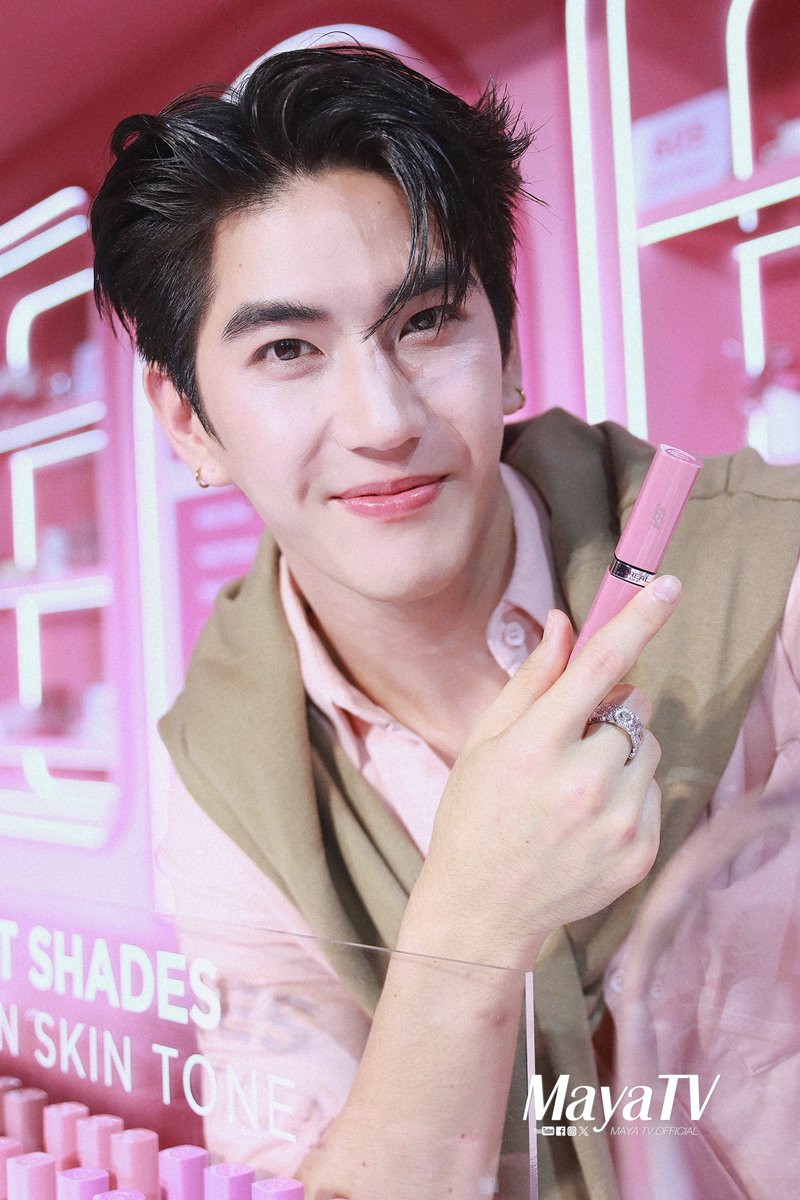 ilyseatwn's tweet photo. สวยอะ แฟนพี่จิมมี่ https://t.co/3y3j9kJ5ZI