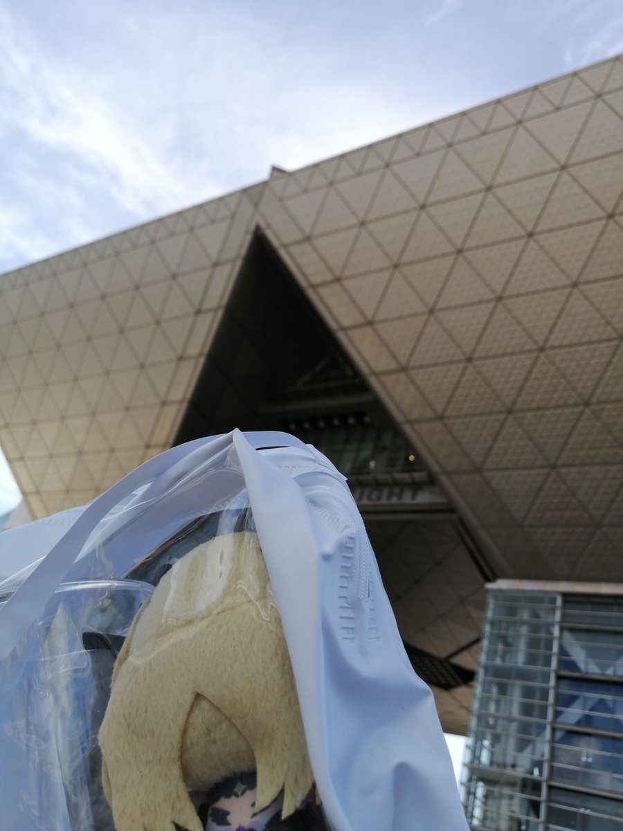 kayaaaaaaaano's tweet photo. エミちゃん、東京ビッグサイトだよ

東京ビッグサイト、エミちゃんだよ https://t.co/nsLG5LzGjp