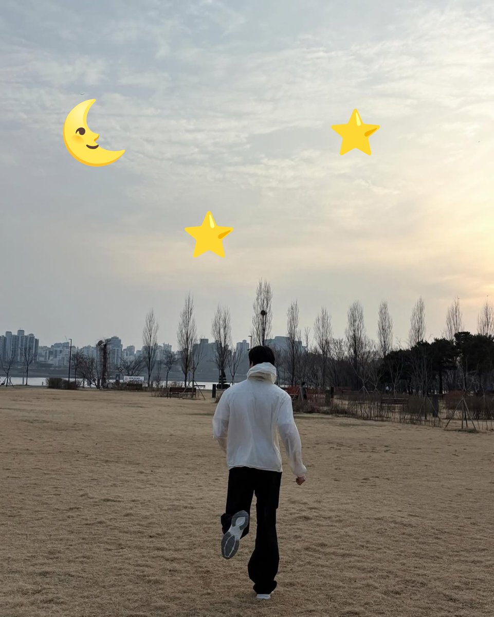 wooszeook's tweet photo. Selamat malam pelari kalcer Sifut, sudah siap berlari? https://t.co/0DPjrqsh5i