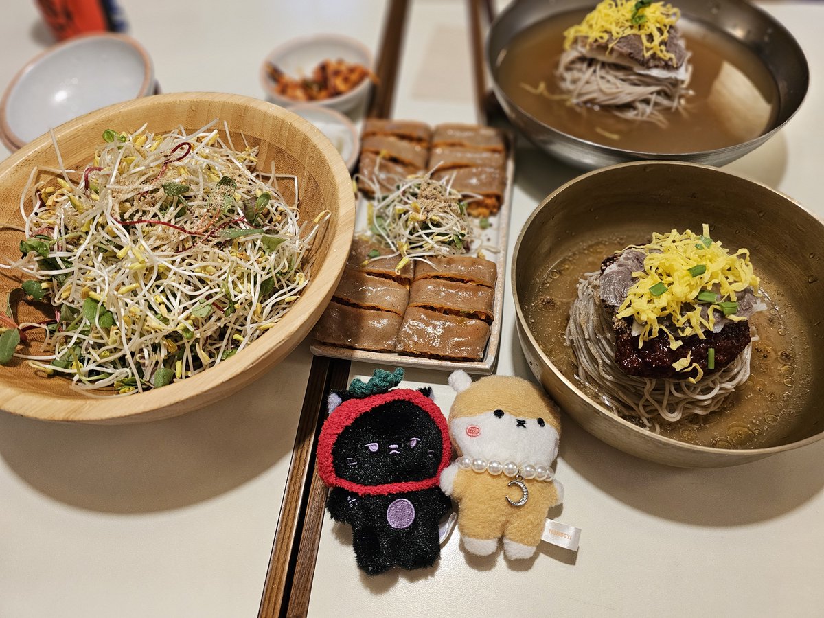 2dalrya's tweet photo. 수다 왕왕 뜨개모임!
더 길게 놀고싶은데 아쉽다 https://t.co/CLhEatBtQw