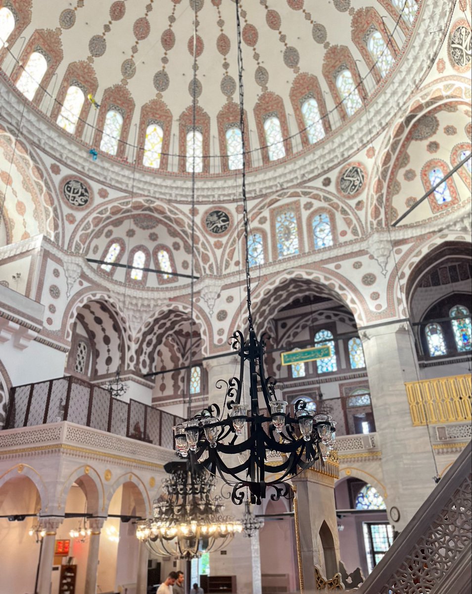 rrazvaa's tweet photo. Sanat islam içindir https://t.co/fDOqtCcFKG
