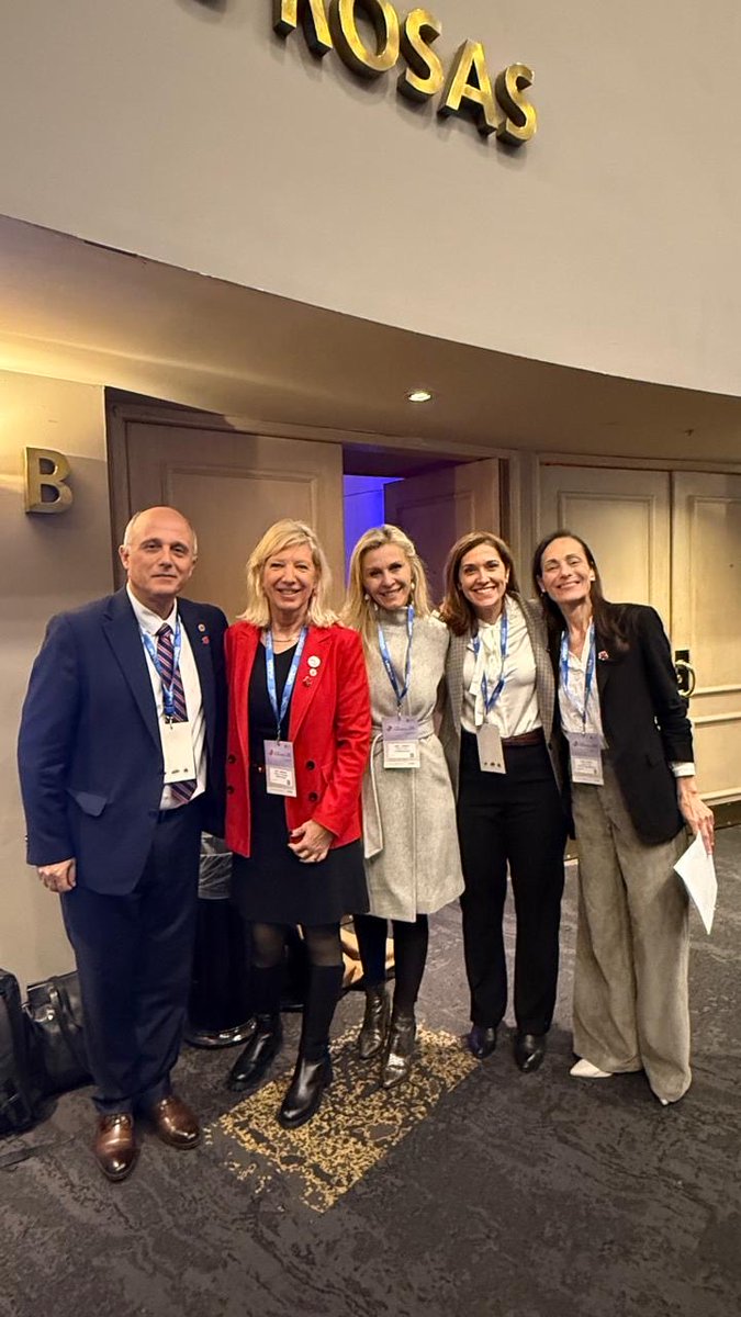 CorazonyMujer's tweet photo. Congreso Cardiometsbolismo 2026

Equipo de lujo! 🙌🏼 https://t.co/CXj7KjHHo3