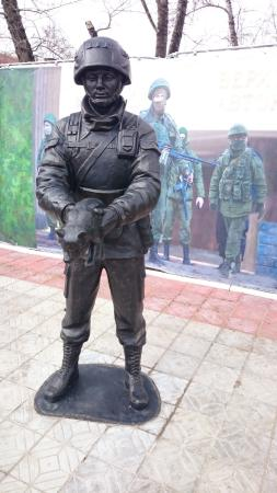mvas78's tweet photo. Странно.

Когда сборная от российских вооруженных сил по своей доброй воле решила в 2014 году выступать в Украине без национальной символике то у россиян началось головокружение от успехов.

С каких пора вам, россияне, национальная символика так важна стала? https://t.co/KnpSHXLnE1