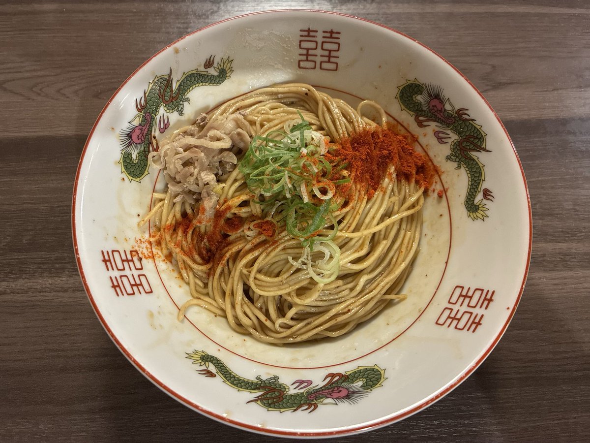 shutter_pole's tweet photo. 山形市 自家製麺鶏冠
濃厚醤油鶏そば+和え玉(辛) https://t.co/Sw3ZHdlIo0