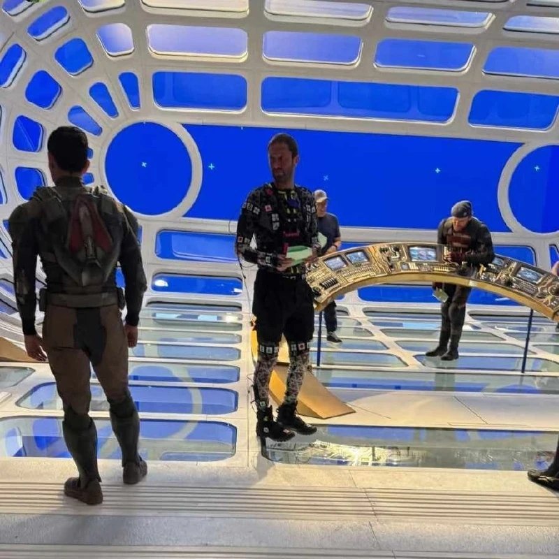 Dominic17__'s tweet photo. looks like this building from the new doomsday trailer is the same place from that leaked photo from ages ago https://t.co/xZA4ZFdMxS