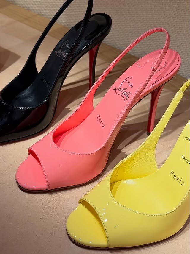 Mimiboards's tweet photo. Christian Louboutin Sofia Z Peep Toe Slingback Pump https://t.co/8YTM1AF60O