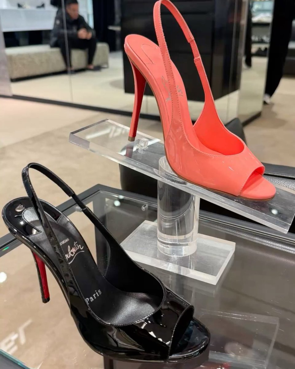 Mimiboards's tweet photo. Christian Louboutin Sofia Z Peep Toe Slingback Pump https://t.co/8YTM1AF60O