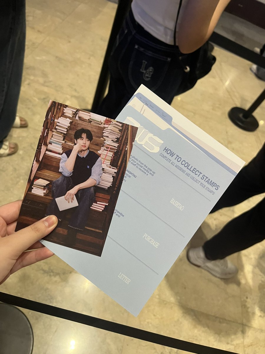 Nimmiem1's tweet photo. Pop up event คน��ยอะมากกก
🙃💗
#BYEONWOOSEOK
#BWSASIATOUR
#TheSecretLibary https://t.co/xL0JOZUwUQ