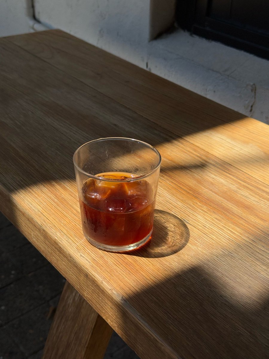mayumi25420654's tweet photo. Just sat by the window watching raindrops trace lines on glass, my coffee’s gone cold but my heart feels soft and quiet. ， https://t.co/EkhP0Be3N4