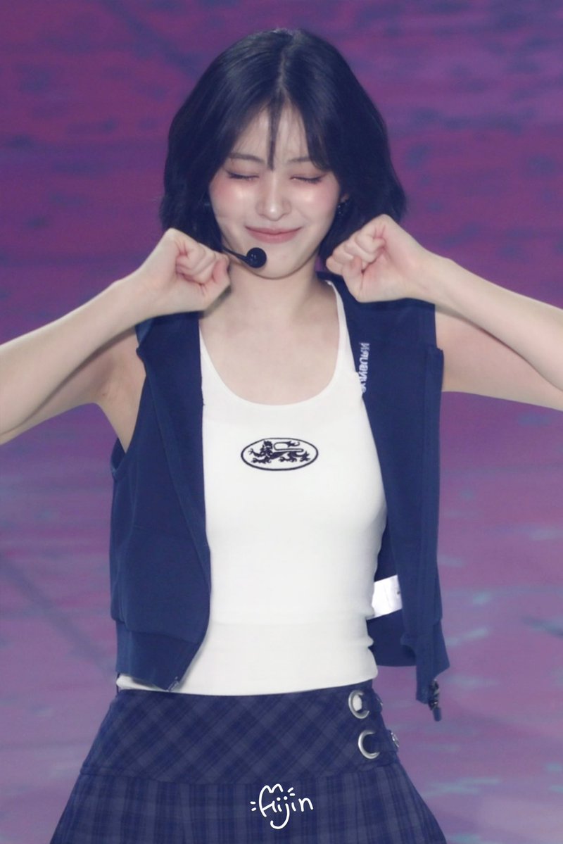 hijin_0212's tweet photo. 260809 이뽀니 고양이💙 ...(1)

#ITZY #있지 #RYUJIN #류진 https://t.co/EHCeXYuhOc