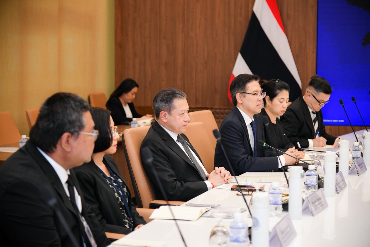 MFAThai's tweet photo. VFM Sarun met with Honorable Elbridge Colby, U.S. Under Secretary of War for Policy, on the occasion of his official visit to Thailand. The U.S. expressed its hope to deepen the alliance and strategic partnership with Thailand as a longstanding ally, promote defense and security cooperation, and enhance high-level exchanges, including an official visit to Thailand by the U.S. Secretary of War in the near future. The two sides also exchanged views on key regional developments, including the situation regarding Thailand-Cambodia and Myanmar. (13 Aug 2026)