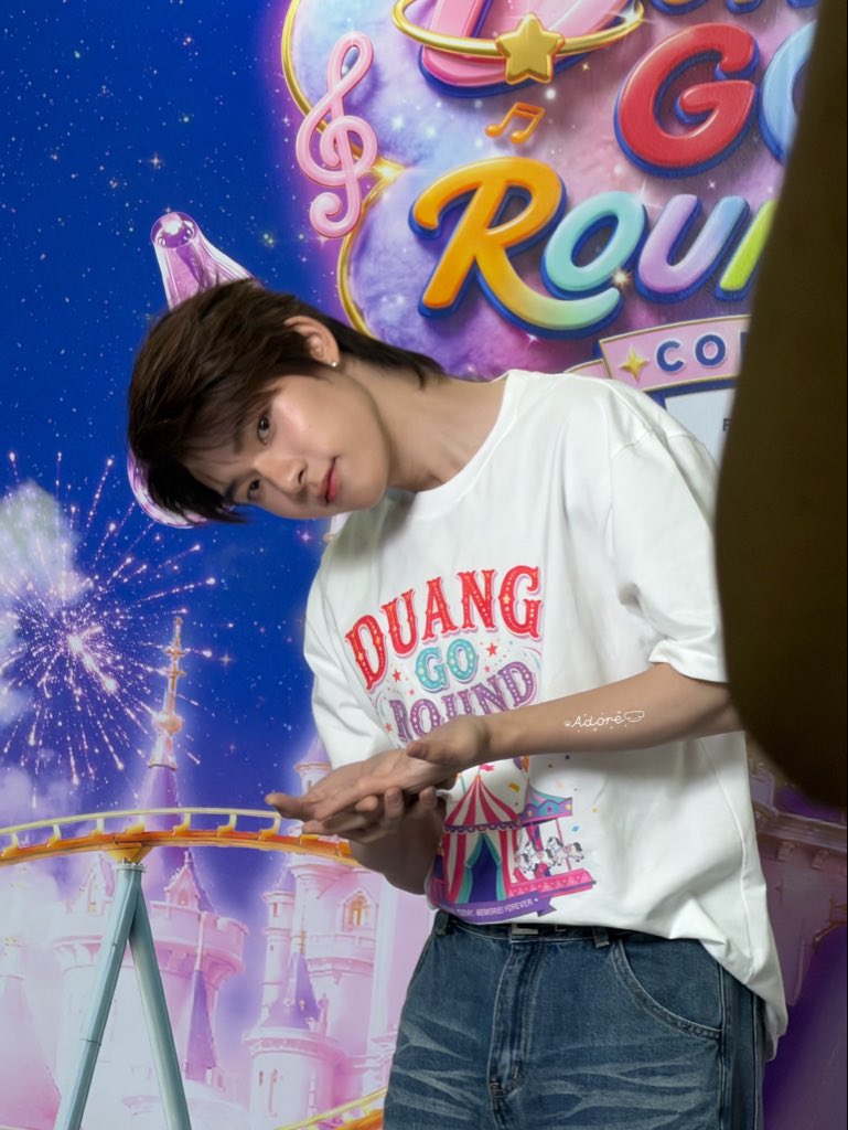 adoremafav's tweet photo. เหนื่อยหน่อยน้าแต่เก่งมากๆแน้วว ทำให้เต็มที่คับ วาวาเต็มฮอลล์เลย ส่งกำลังใจก้อนโตๆงับ🐶🫳🏻

DUANG GO ROUND DAY1
#DuangConcertDay1
#twnpich @twnpich https://t.co/tpOEMi78HZ