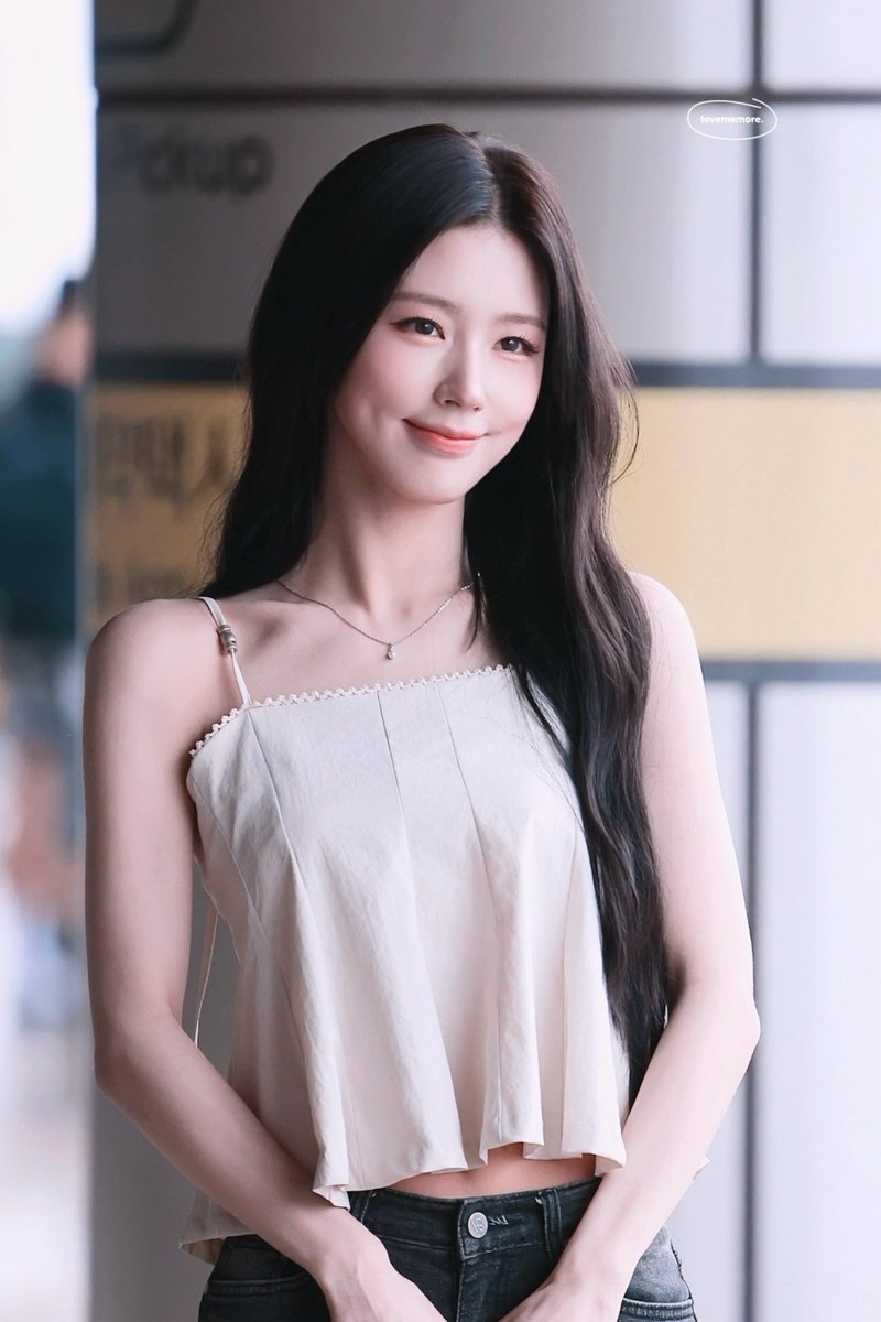 lovememore_my's tweet photo. 260815 며니 오늘운 상하이 가요✈️💕
#아이들 #idle #미연 #MIYEON https://t.co/Q9Lq1CsJRw
