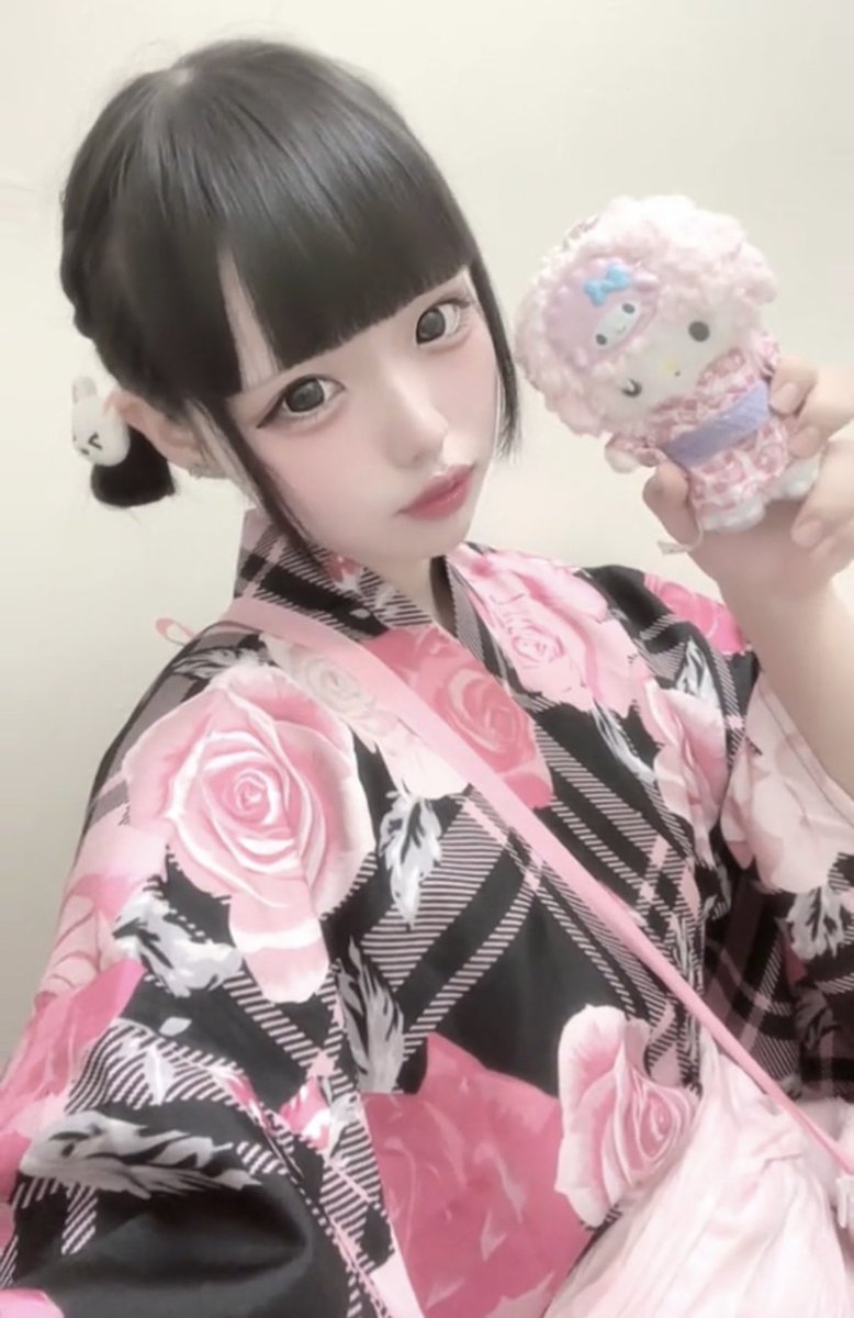 mea_moco's tweet photo. いんしてるよ🎇
#自撮り界隈 https://t.co/c0XWGq6UwQ