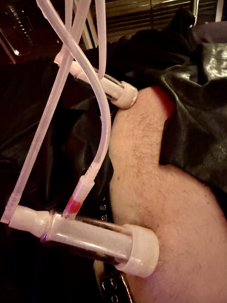 EveMinax's tweet photo. Just another Mommy #Bondage goatmilking #estim   #sissification Dr chicken dancing night over here. What are you up to? https://t.co/pTGWP7k4u3