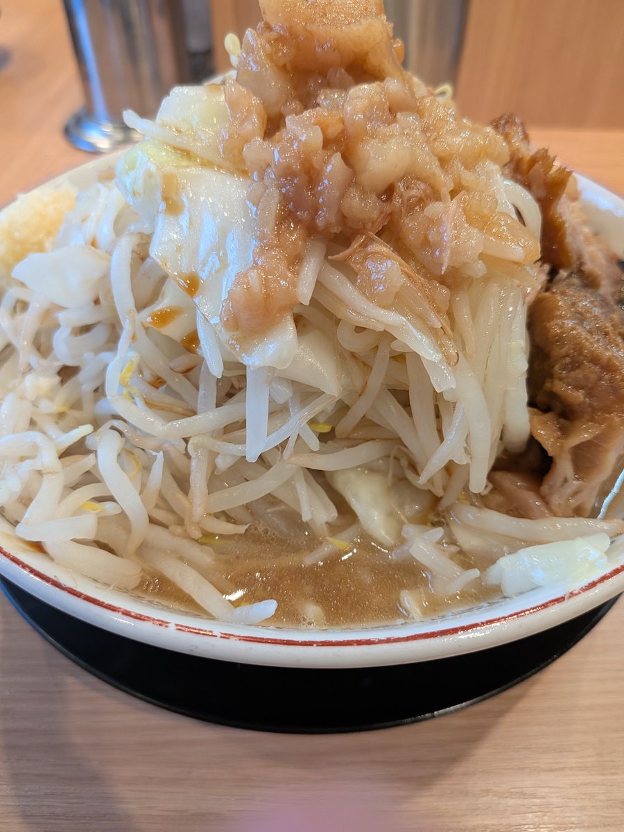 sovietcamel_lv's tweet photo. ラスト豚山全マシ食って締め
すごくいい1日だった…満足… https://t.co/CxVxYAbeKn