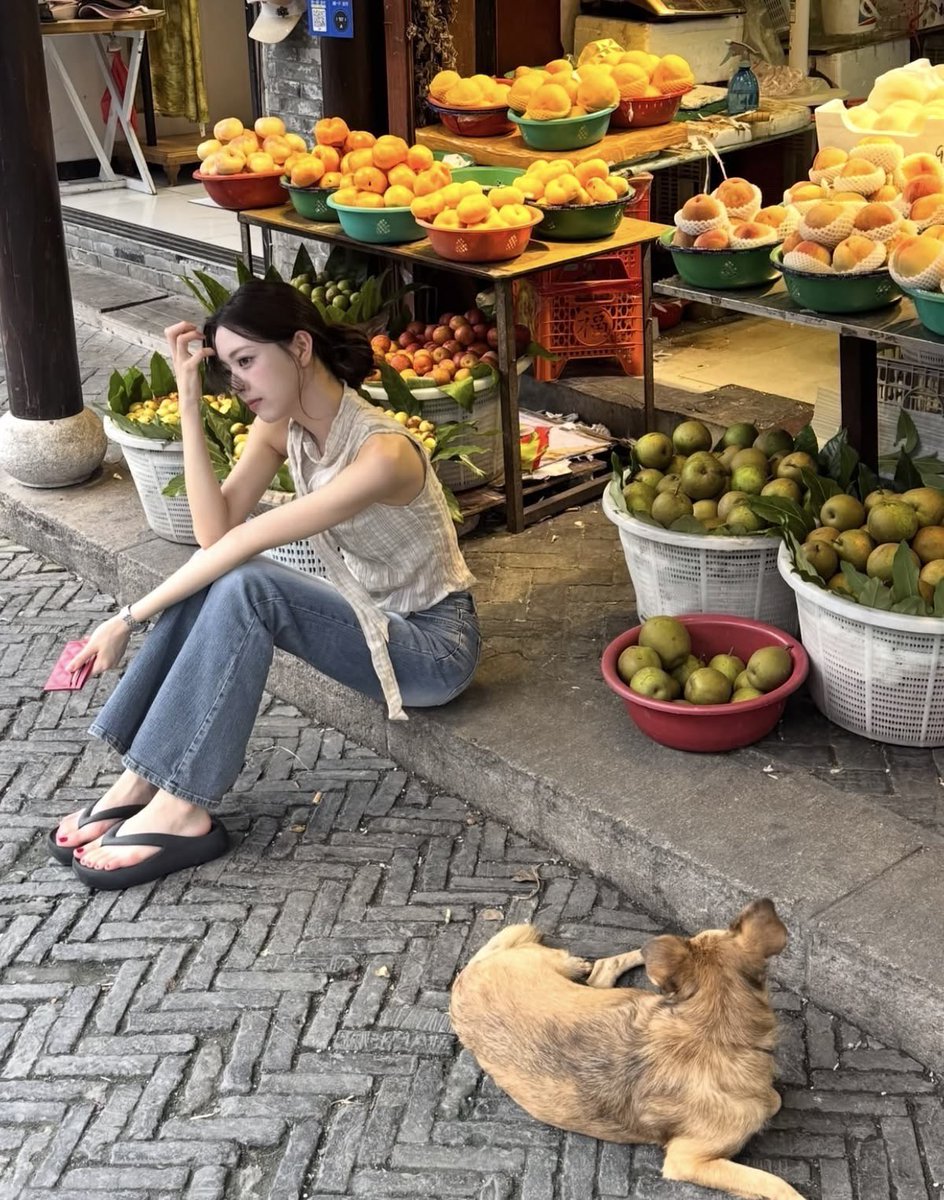 syunalupa's tweet photo. Lama nggak dengar kabarku, sudah kangen belum? Ini foto-foto kemarin. Habis berkelana mencari yang menarik. https://t.co/6ydEWYpmqH
