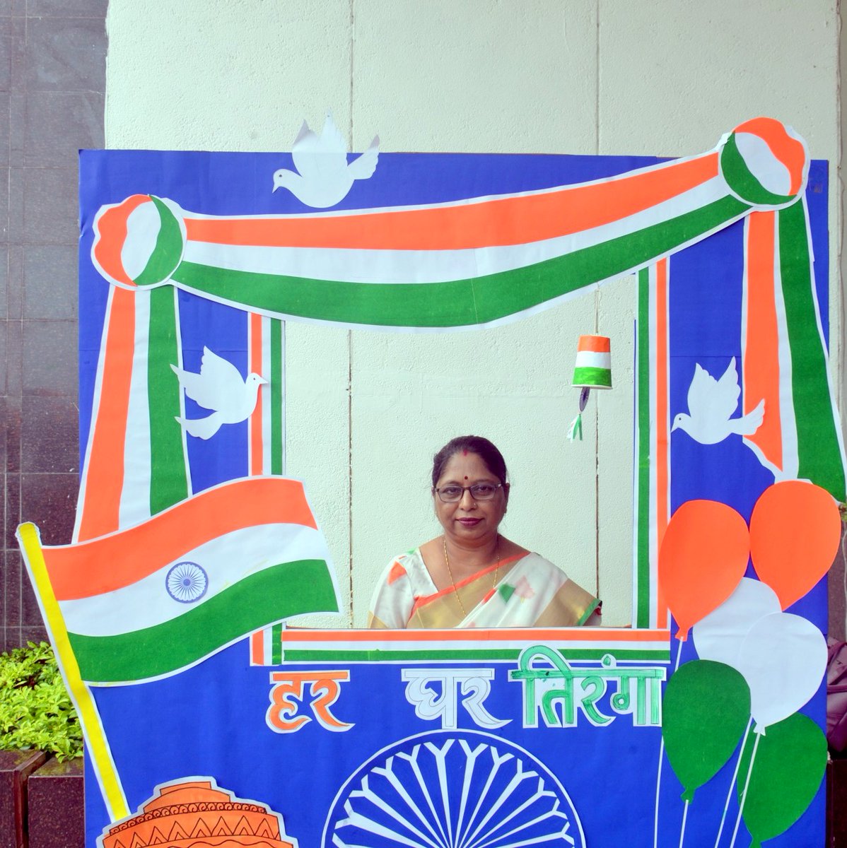 TGCE_PORTBLAIR's tweet photo. From the soulful rendition of Vande Mataram and hoisting of the Tricolour to the National Anthem, Principal’s Address, Unity Pledge, Freedom Struggle Re-enactment, Patriotic Song and Youth Address, the TGCE fraternity celebrated Independence Day with pride and patriotism. https://t.co/FUEbV58tle