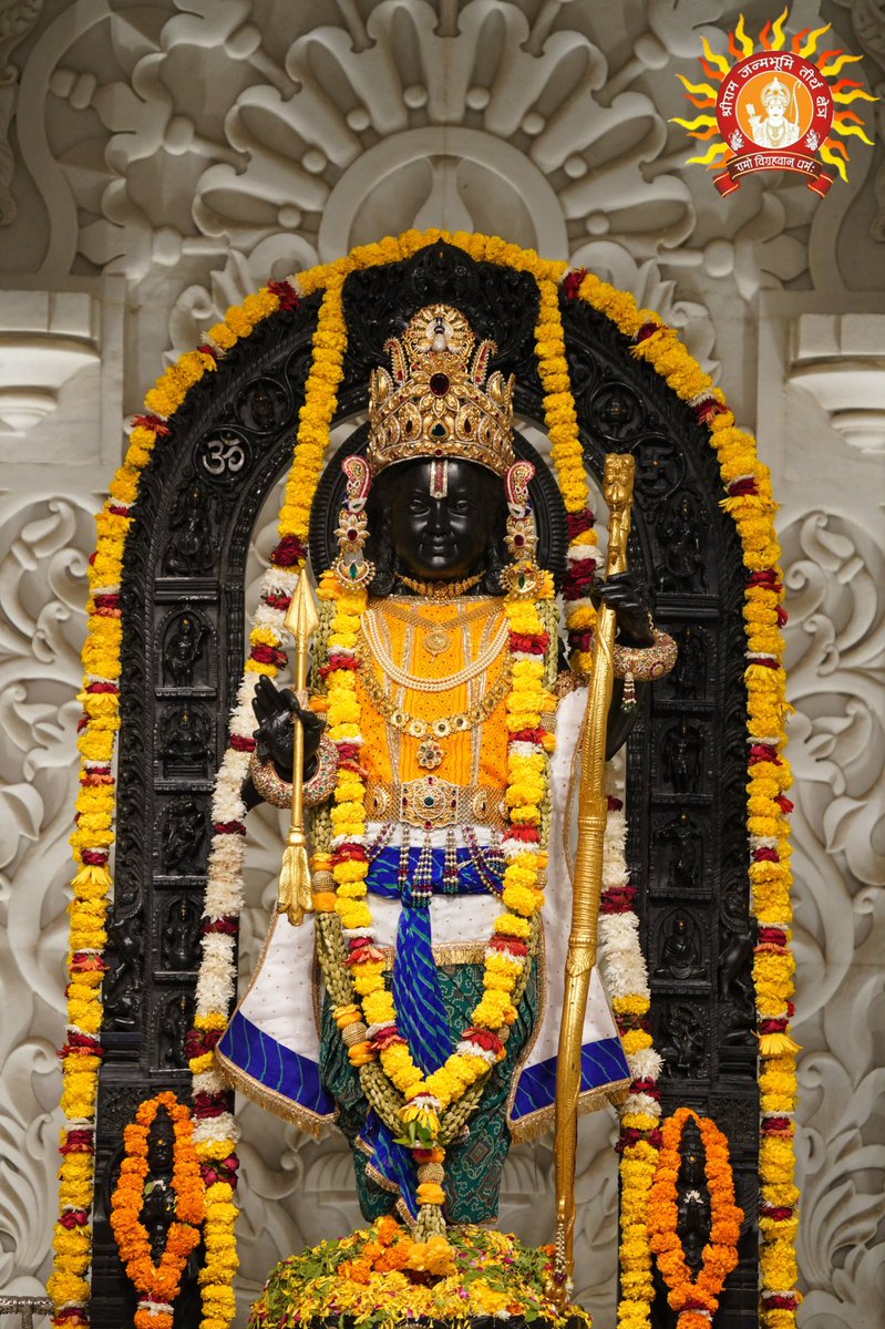 ShriRamTeerth's tweet photo. श्रावण शुक्ल तृतीया (तीज पर्व) के पावन अवसर पर प्रकृति की अनुपम हरितिमा से अलंकृत श्रीराम जन्मभूमि मन्दिर परिसर की मनोहारी छटा तथा गर्भगृह में विराजमान प्रभु श्रीरामलला सरकार के मंगलमय, अलौकिक एवं दिव्य दर्शन

On the sacred occasion of Shravana Shukla Tritiya (Teej Parva), the enchanting Shri Ram Janmabhoomi Mandir complex, adorned with the verdant splendour of nature, and the auspicious, sublime and divine darshan of Prabhu Shri Ramlalla Sarkar, enshrined in the sanctum sanctorum.