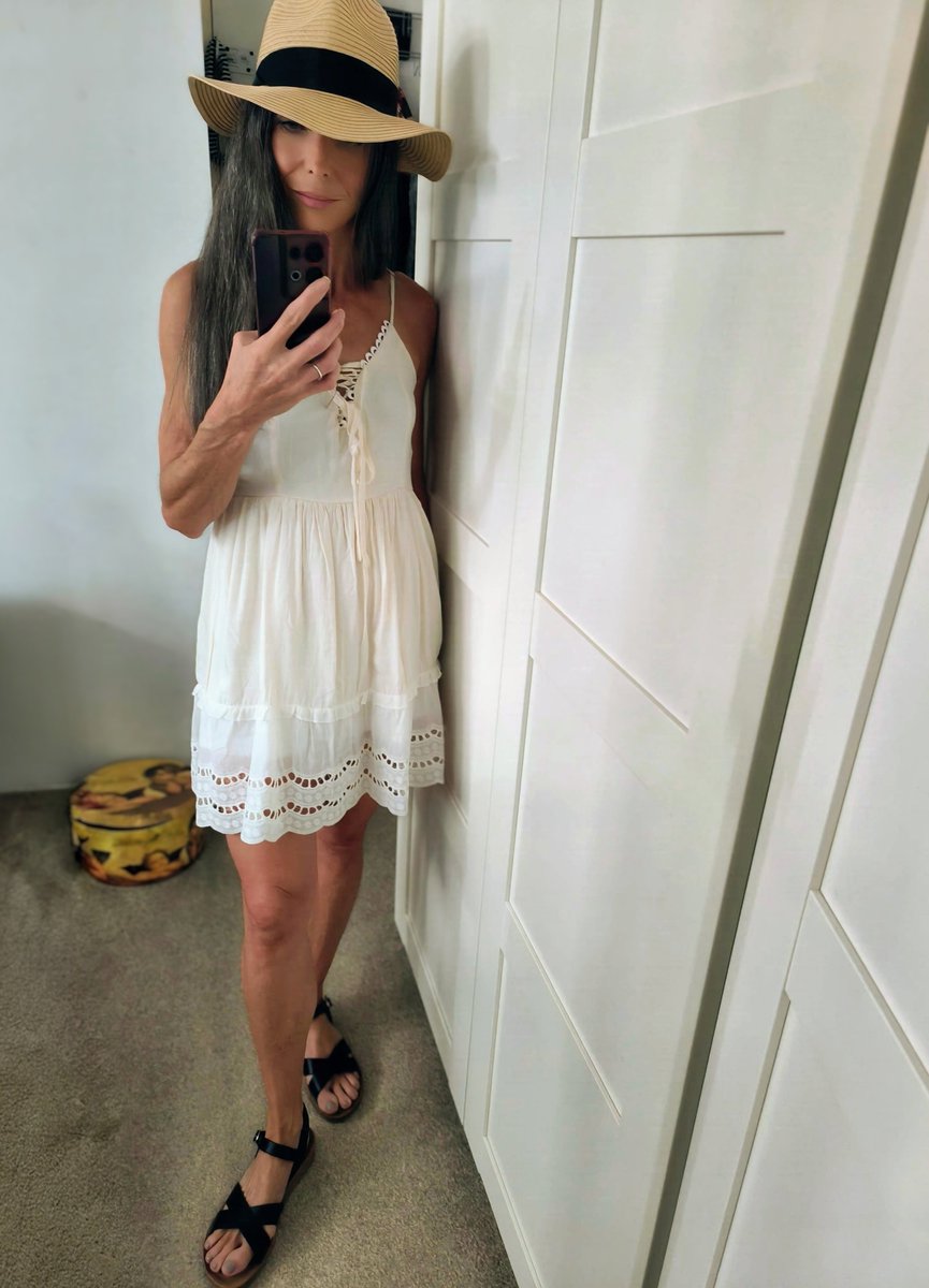 LadyGrace27's tweet photo. Summer days were made for dressing up and heading out...๐คโ๏ธ
#SaturdayVibes #summer #summerstyle #dressingup
#mystyle #outout https://t.co/jRNv71xjSK