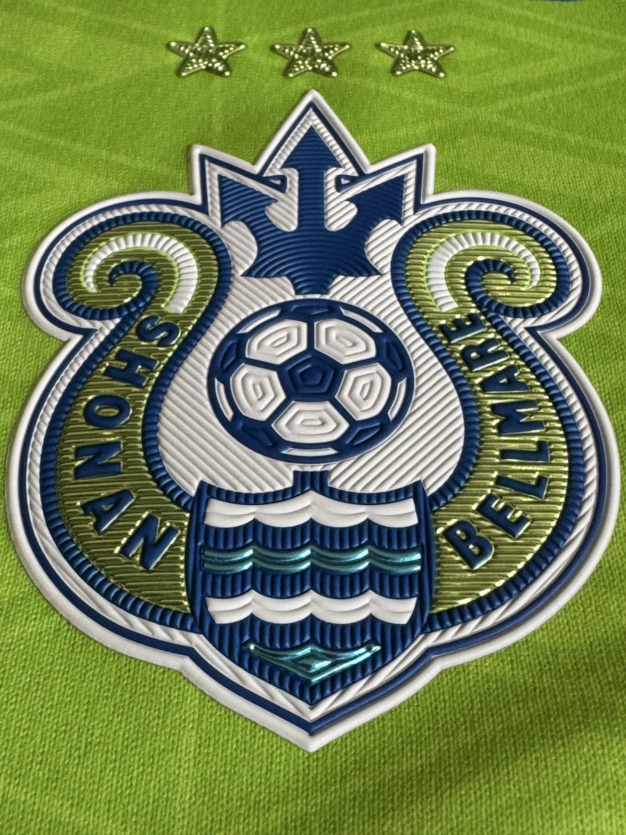hama69z's tweet photo. ホーム開幕戦、うぇーい ٩(˘◊˘)۶
スタジアムにサッカー観に来るの凄く久しぶりな気がする。チームは9年振りのJ2降格とドン底状態だけど、とりあえず最速でのJ1復帰が目標。まずは目の前の勝利に期待！╭( ･ㅂ･)و ̑̑  ｸﾞｯ
  #bellmare https://t.co/l2FTIEclqp